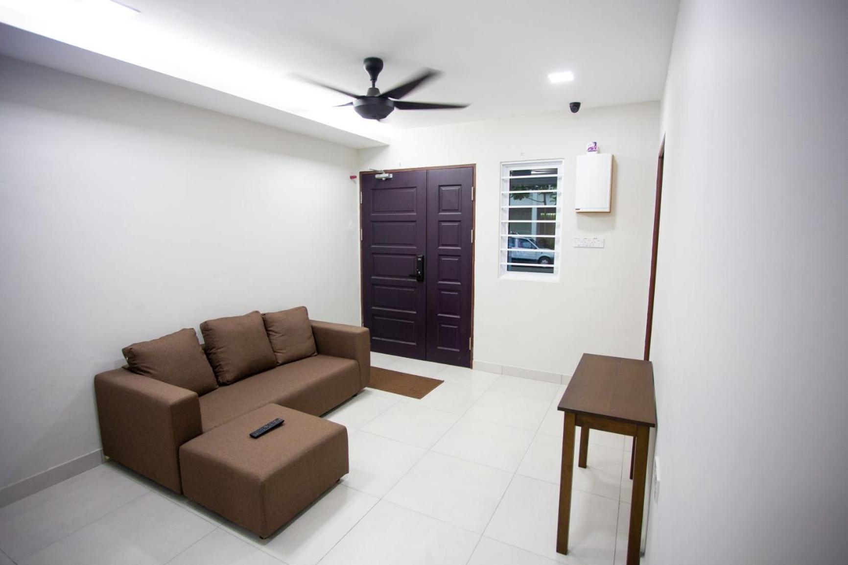 Hom2Rex Kuching Homestay Taman Timberland Екстер'єр фото